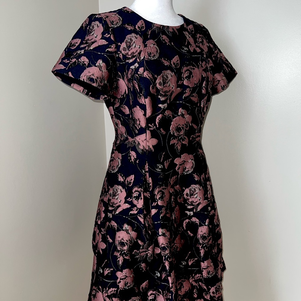 🚨NWT🚨 Vince Camuto Dress